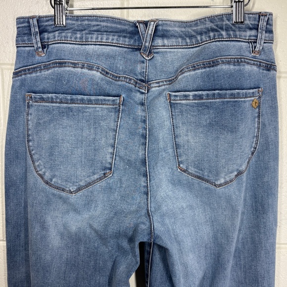 Democracy Ab Technology High Rise Wide Leg Jeans Size 10 Light Wash Stretch - Picture 6 of 12